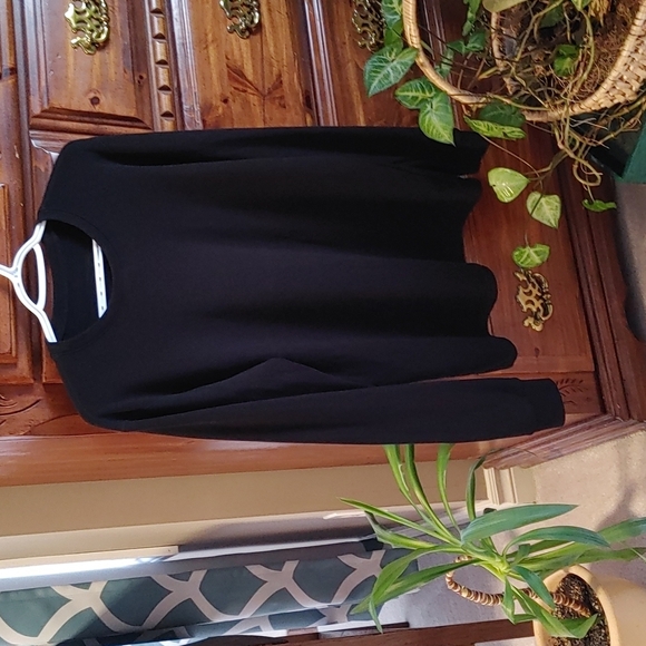 🍁Heattech Men's Medium black long sleeve thermal top - Picture 1 of 5